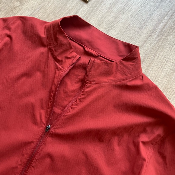 Lululemon Men’s Seawheeze Light Weight Running Zip Up Windbreaker Jacket - Picture 3 of 7